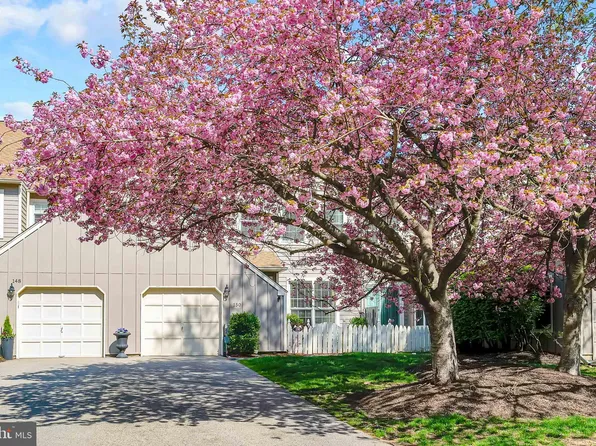 150 Orchard Ct, Blue Bell, PA 19422