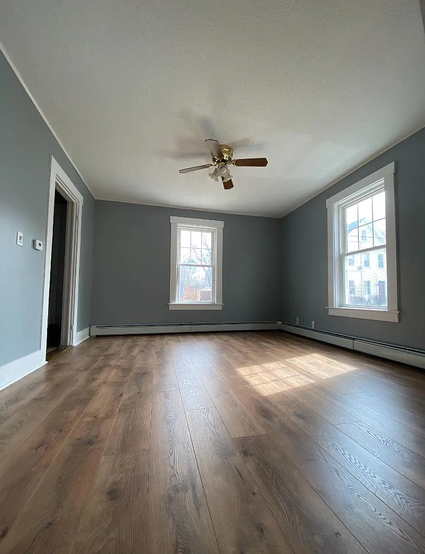 9 Mt Auburn St - Unit #9 — Photo 3