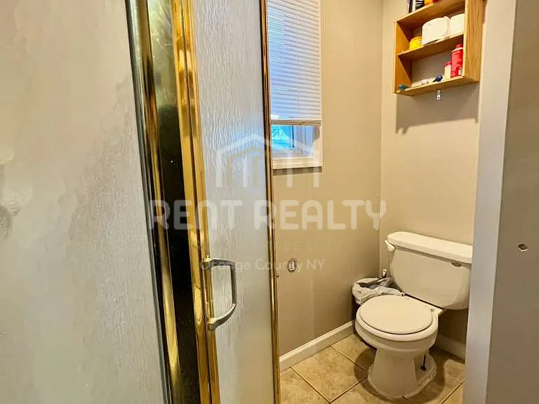 72 Franklin Ave — Photo 11
