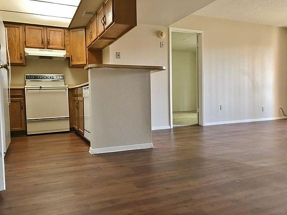 2nd image of 540 N May St APT 3118