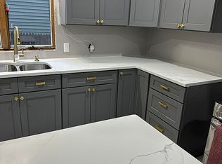 11 Leah St, Providence, RI 02908