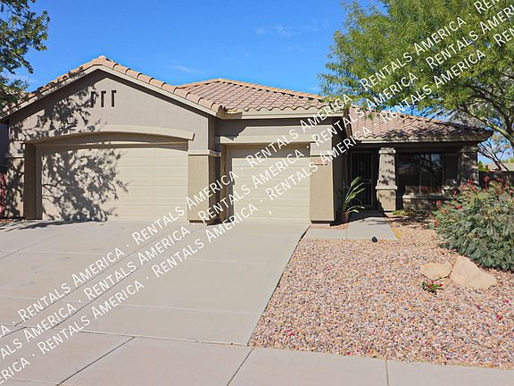 3rd image of 3202 W Morse Dr