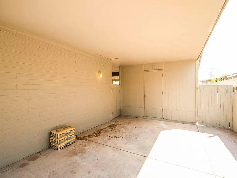1535 W Capri Ave — Photo 16