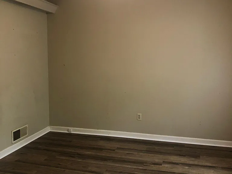 103 Walnut Creek Ct — Photo 7