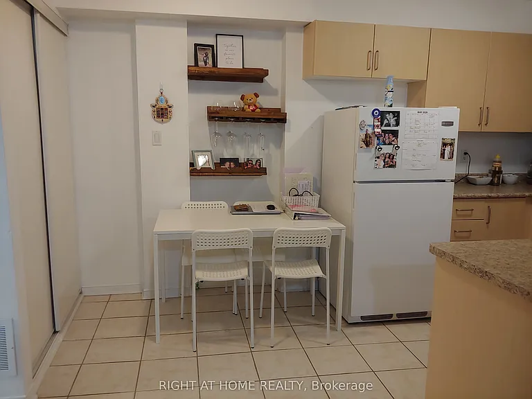 310 John St #162 — Photo 17