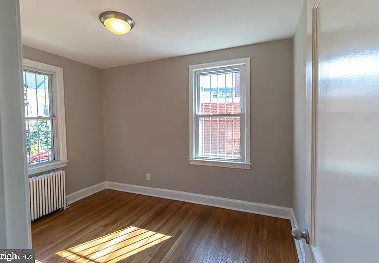 321 Adams St NE — Photo 7