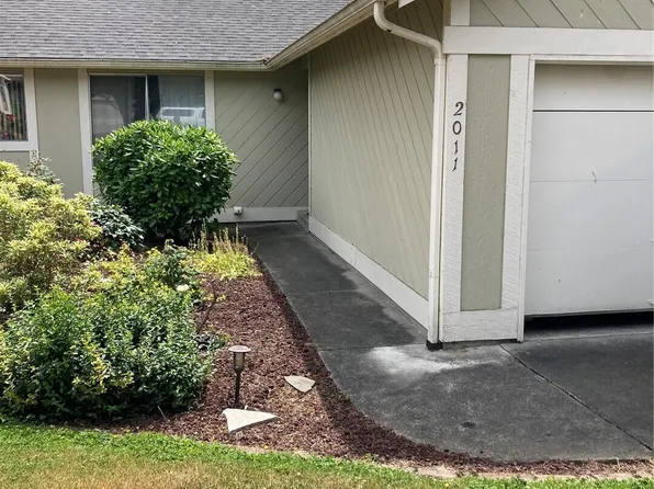 2011 SW 307th Street #1-B, Federal Way, WA 98023