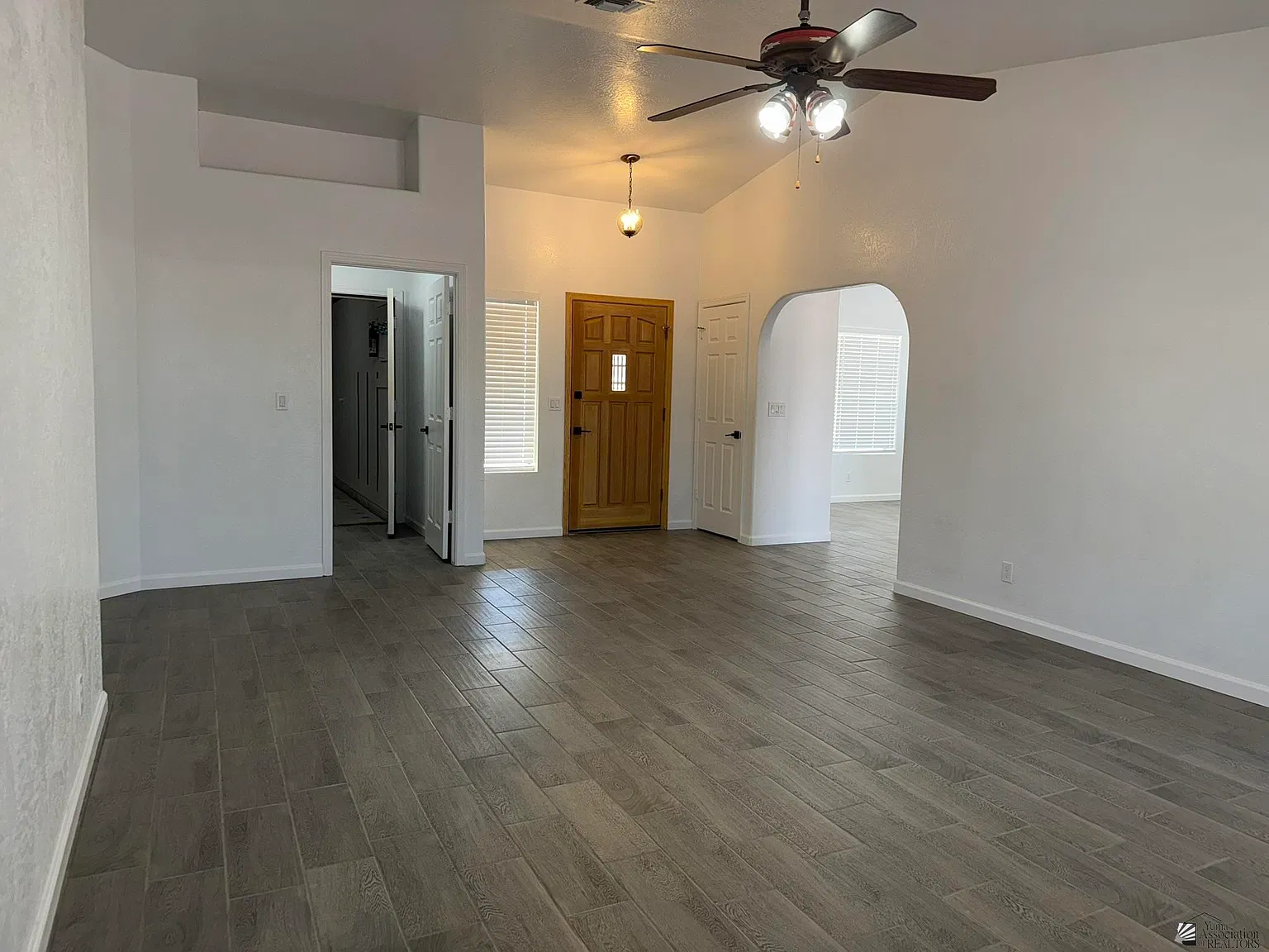 3 bed, 2.5 bath, 1728 sqft, $1,850 — Photo 4