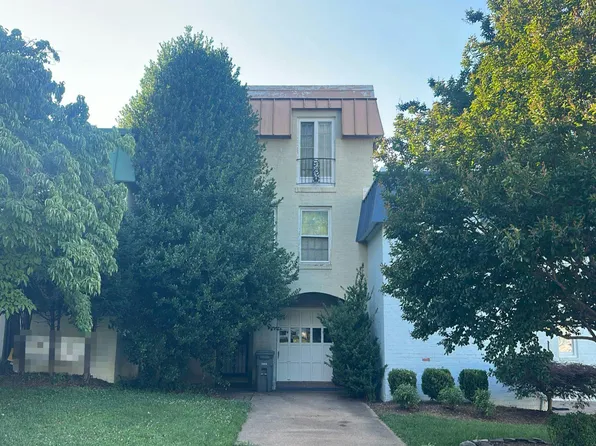 305 N Maple Ave, Falls Church, VA 22046
