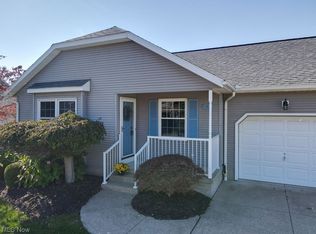 1363 S Azalea Blvd, Barberton, OH 44203