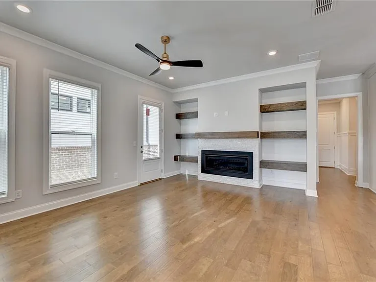4536 Molder Dr — Photo 14