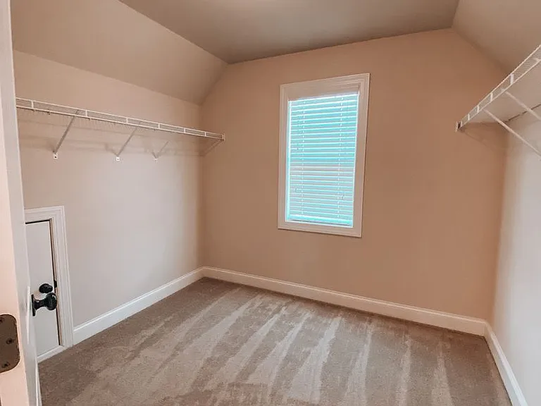 1532 Middleton Dr — Photo 15