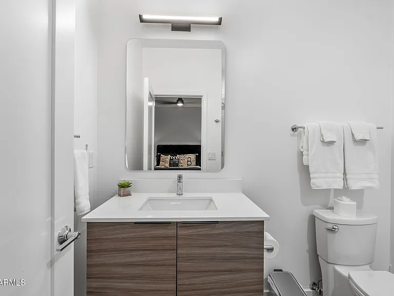 4220 N 32nd St #32 — Photo 33