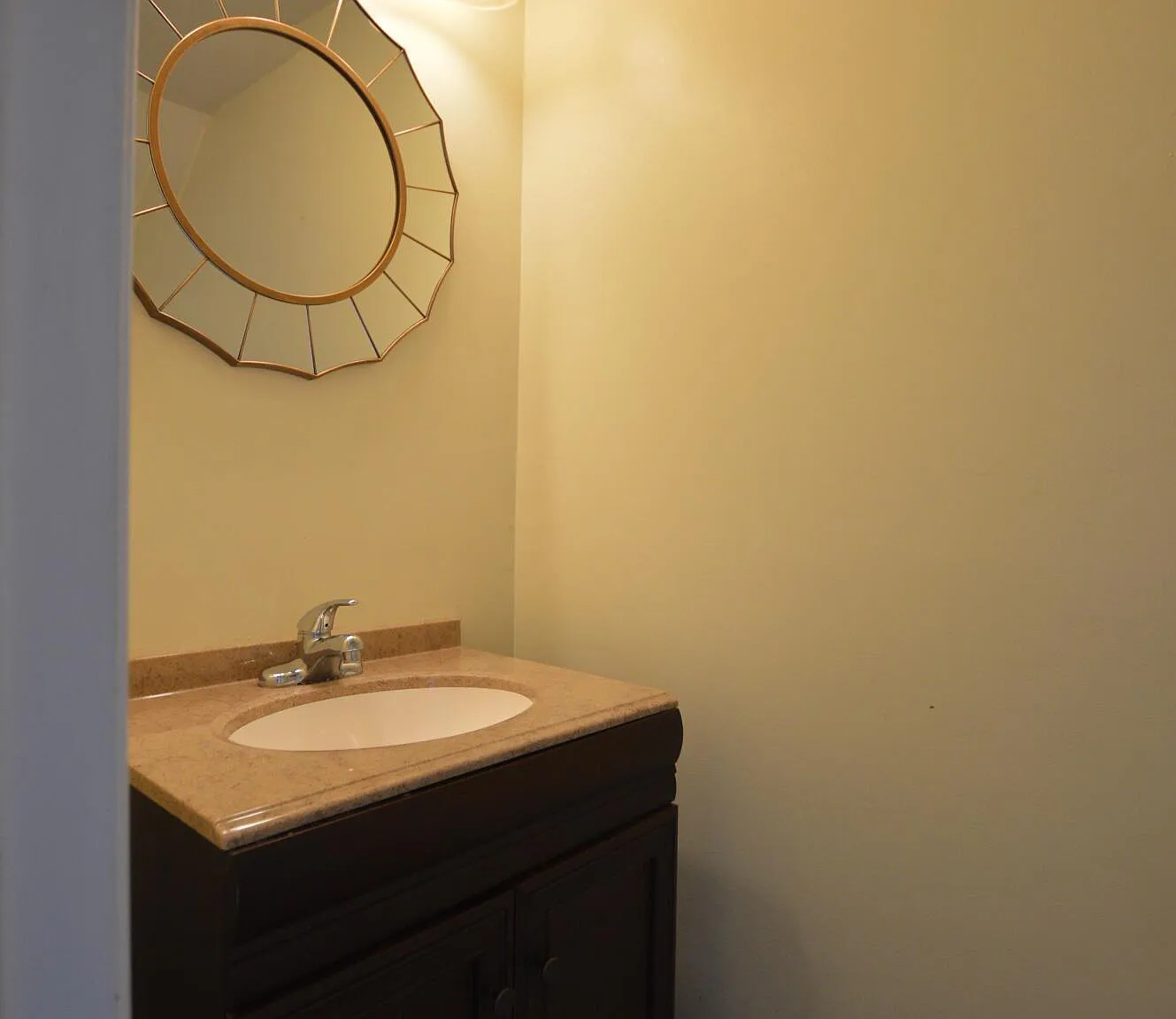 2 bed, 1.5 bath, $1,150 — Photo 4