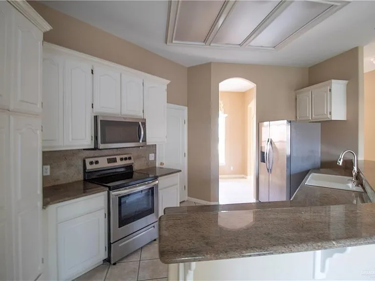 1905 Fawn Cir — Photo 3
