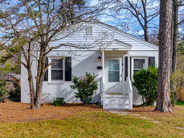 1604 W Lake Dr #A, Greensboro, NC 27408