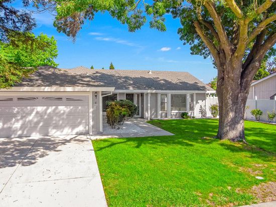 4 Bingham Cir, Sacramento, CA 95831
