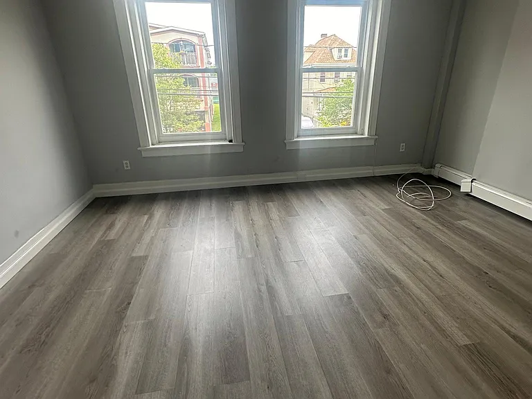 1150 Mary St #2L — Photo 2