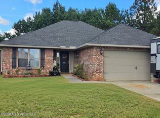 6 Summit View Dr, Perkinston, MS 39573
