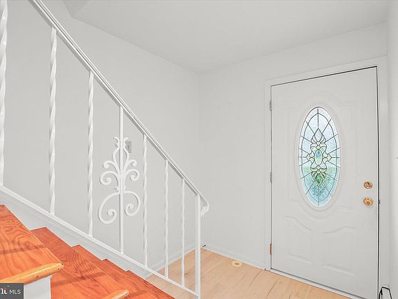 5th image of 531 Rupley Rd