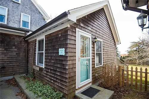 281 Wolcott Ave Photo 1