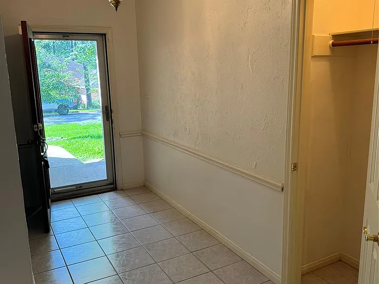 120 Hiwon Dr — Photo 12