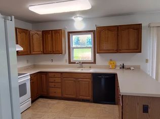 4111 Meadow View Dr, Columbia, MO 65201