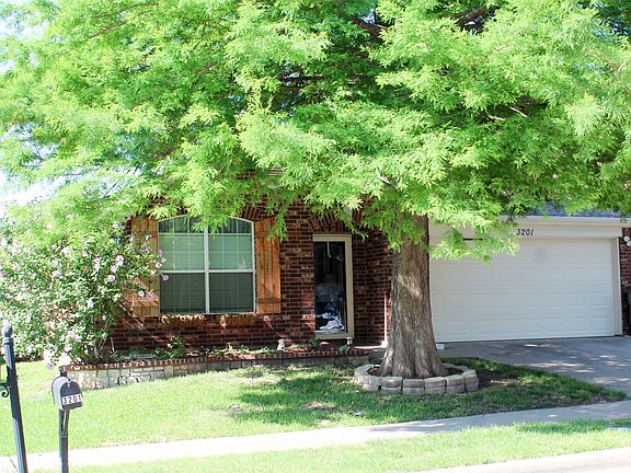 4th image of 3201 Kingsbrook Dr