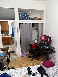 Rented by K & O Realty Associates Inc.