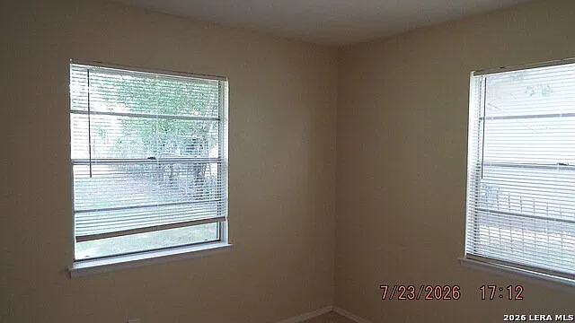 4 bed, 1.5 bath, 1050 sqft, $1,280 — Photo 4