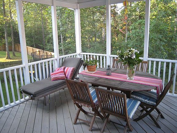 Screened Porch