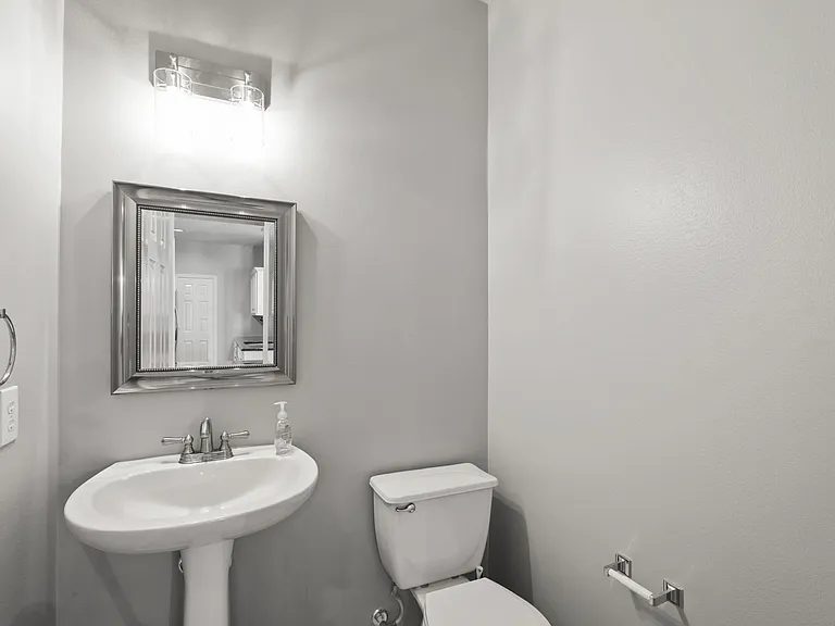 5314 Schuler St — Photo 15