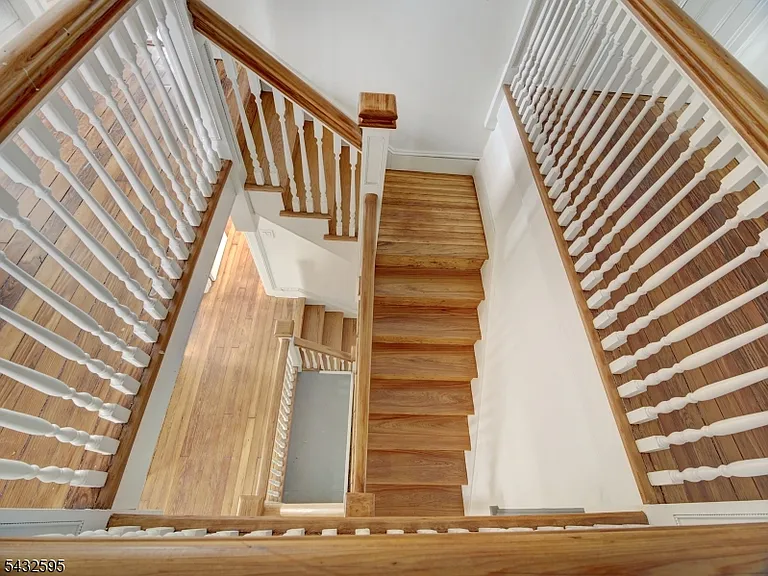 444 N Broad St — Photo 16