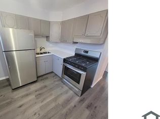 445 E 107th St #208, Chicago, IL 60628