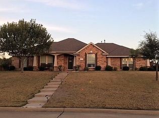 124 Wooded Creek Dr, Red Oak, TX 75154