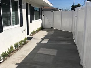 2390 Elden Ave #C, Costa Mesa, CA 92627