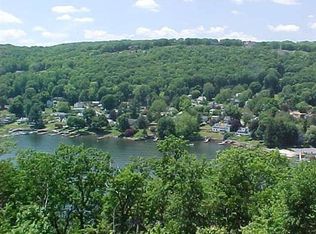 58 Ridge Rd, New Fairfield, CT 06812