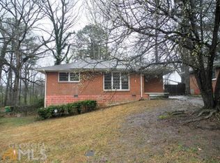 1089 Curtis Dr, Forest Park, GA