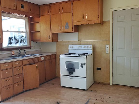 5th image of 318 N Stewart Ave