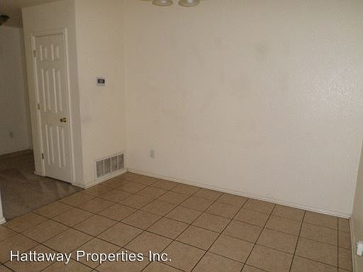 3rd image of 4104 Jeff Scott Dr APT A