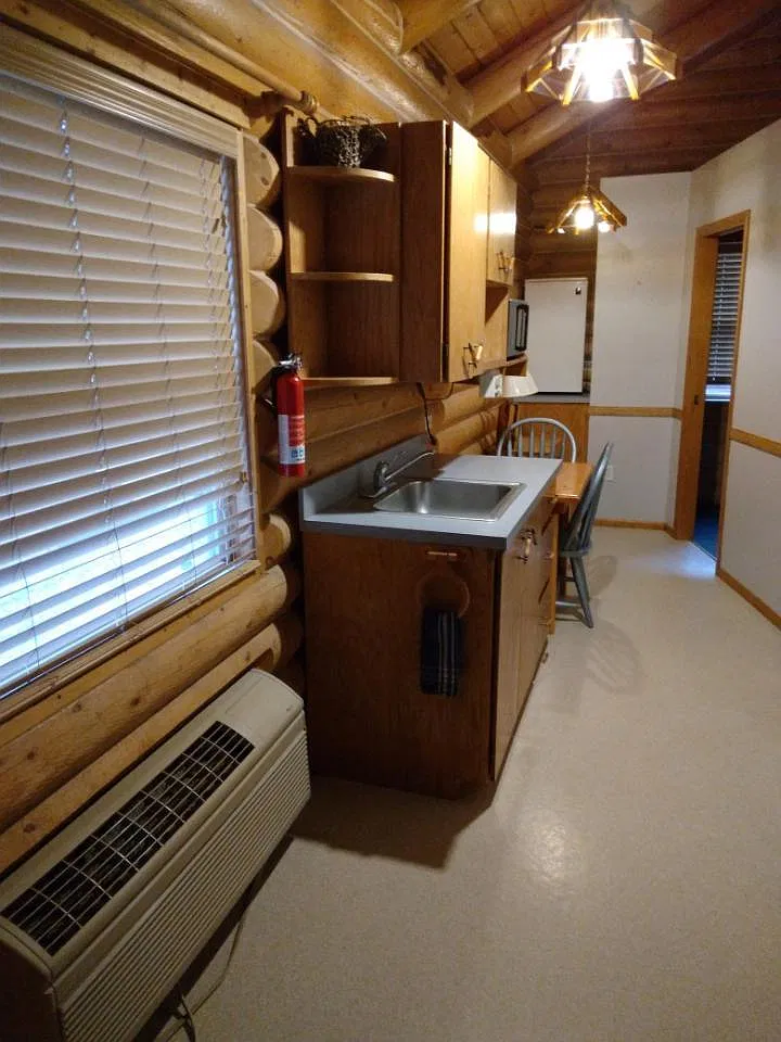 Studio, 400 sqft, $1,000 — Photo 3