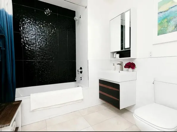4907 4th Avenue 7D image 3 of 6