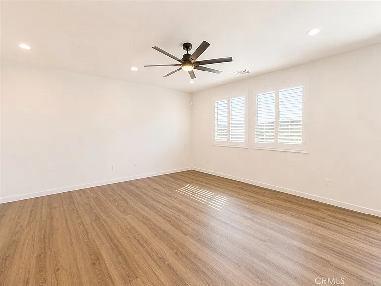 35261 Zachary Way — Photo 28