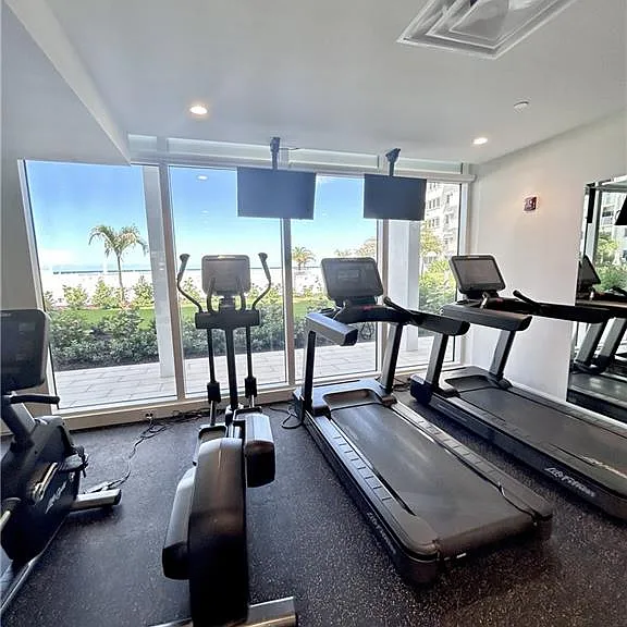 3443 Gulf Shore Blvd N #511 — Photo 16
