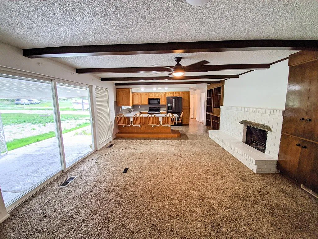1645 W Pleasant View Dr. — Photo 3