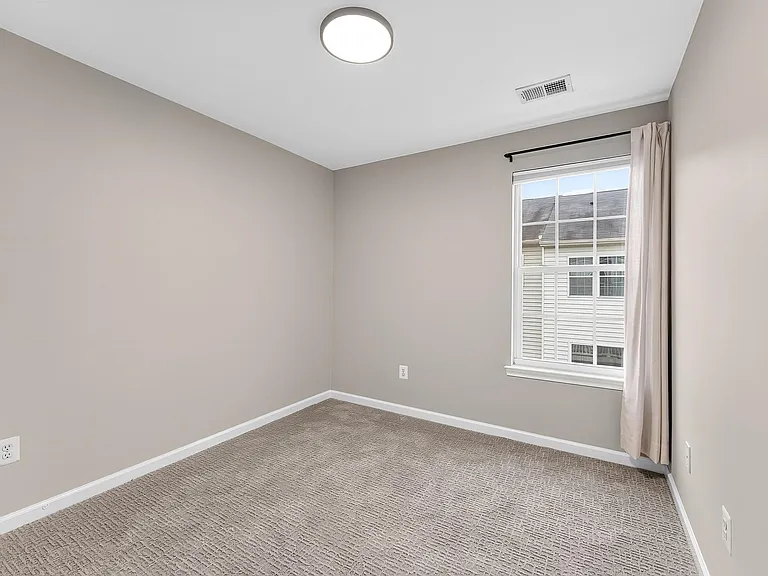 7015 Trek Way — Photo 32