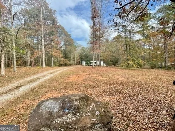 216 Ponderosa Ln, Barnesville, GA 30204