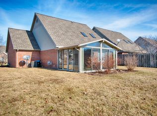 8087 Cobblestone Ct, Newburgh, IN 47630