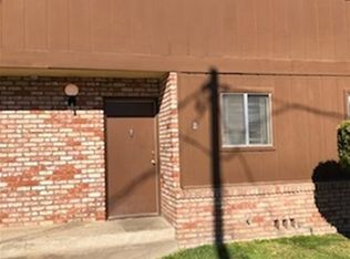 1132 N Olive Ave APT B, Turlock, CA 95380