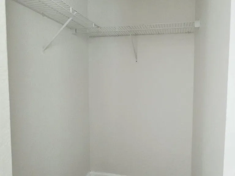 4154 Napoli Lake Dr — Photo 14